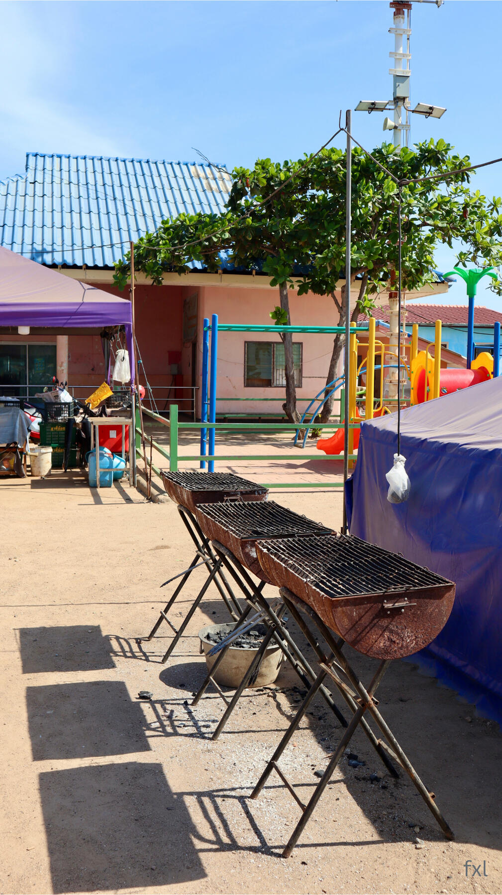 Thailand - Canon EOS M200